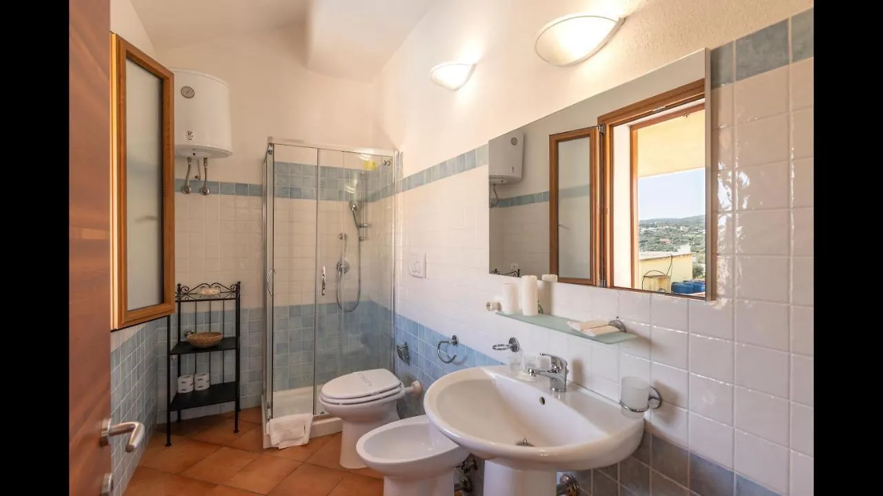 Relaxing Cristal Blu Studio Sleeps 4 Num1494 Santa Teresa Gallura 0*,
