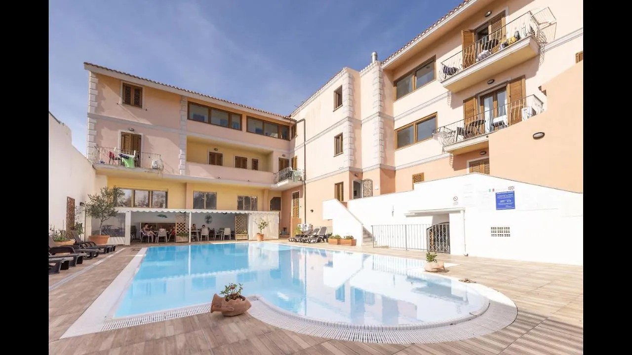 Appartement Relaxing Cristal Blu Studio Sleeps 4 Num1494 Santa Teresa Gallura Italië